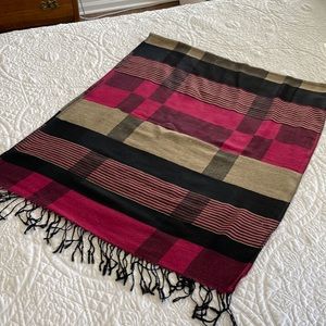VINTAGE. Large rectangular scarf